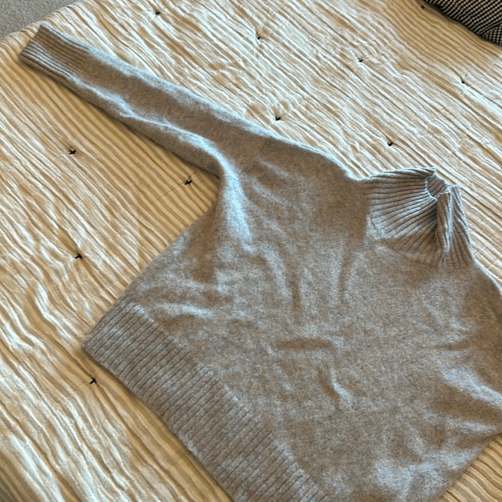 Free People- cropped cashmere sweater